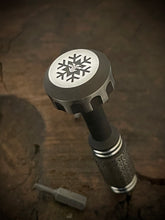Load image into Gallery viewer, The Turas Bit Driver Titanium Snow Flake V2 w/ Matching Cap #715 Dropping 02-19-23
